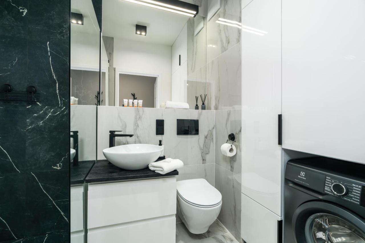 Exclusive Apartment With Terrace By Renters Poznań Extérieur photo